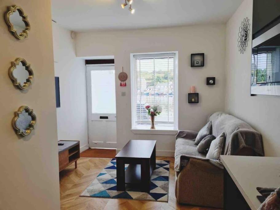Penlea ~ 1 Bedroom Flat With Harbour View Tarbert  Εξωτερικό φωτογραφία